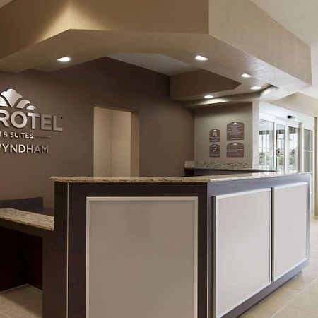 Microtel Inn & Suites Kenedy Zewnętrze zdjęcie