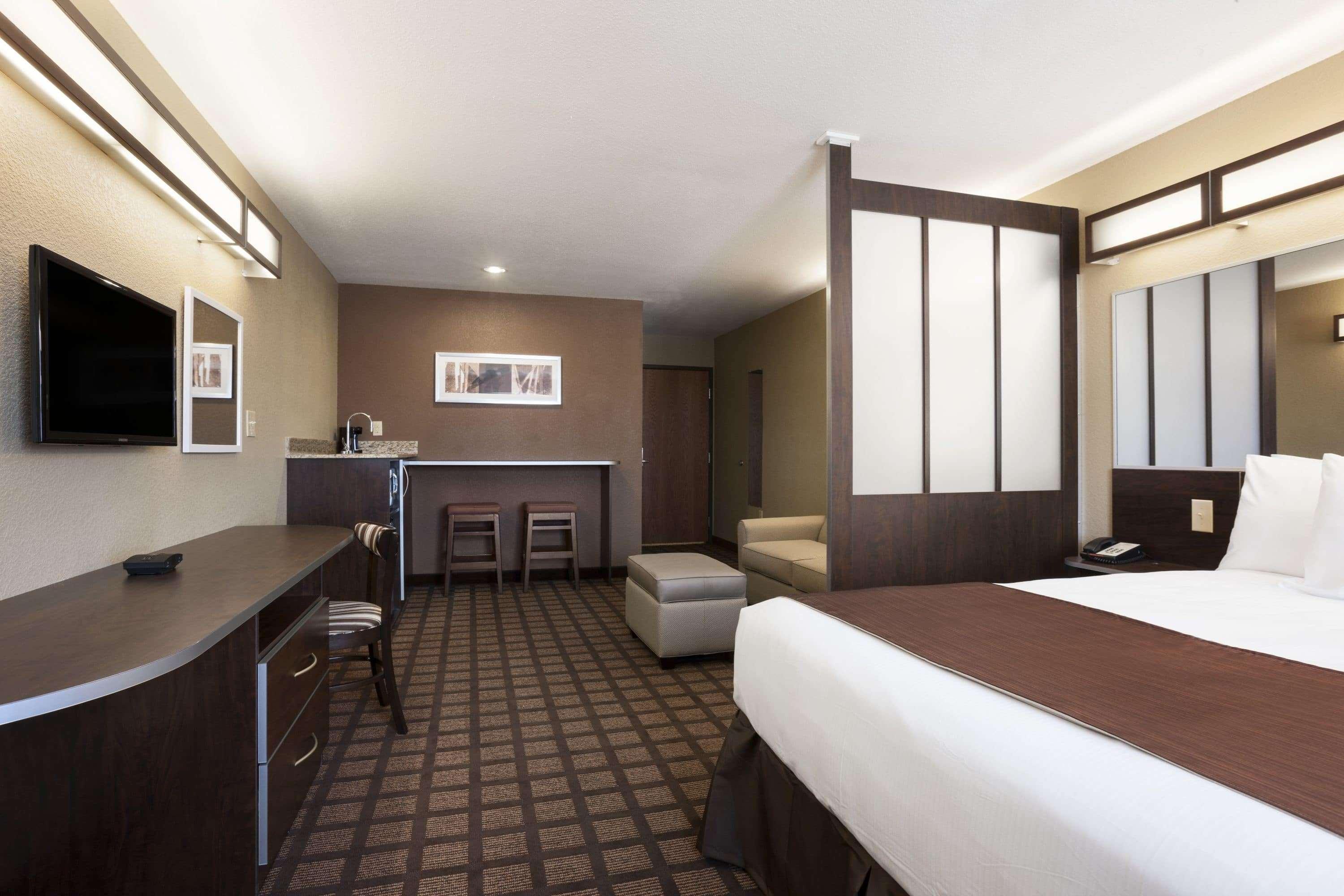 Microtel Inn & Suites Kenedy Zewnętrze zdjęcie