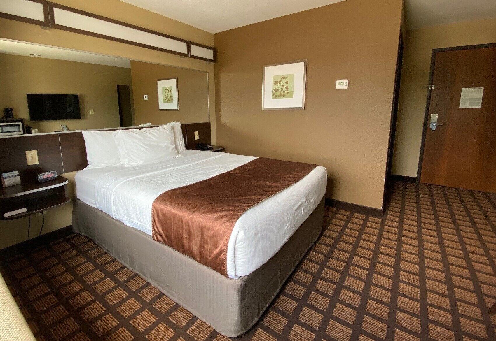 Microtel Inn & Suites Kenedy Zewnętrze zdjęcie