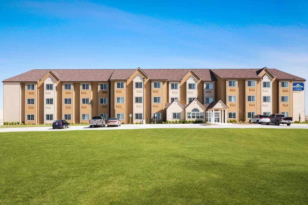 Microtel Inn & Suites Kenedy Zewnętrze zdjęcie