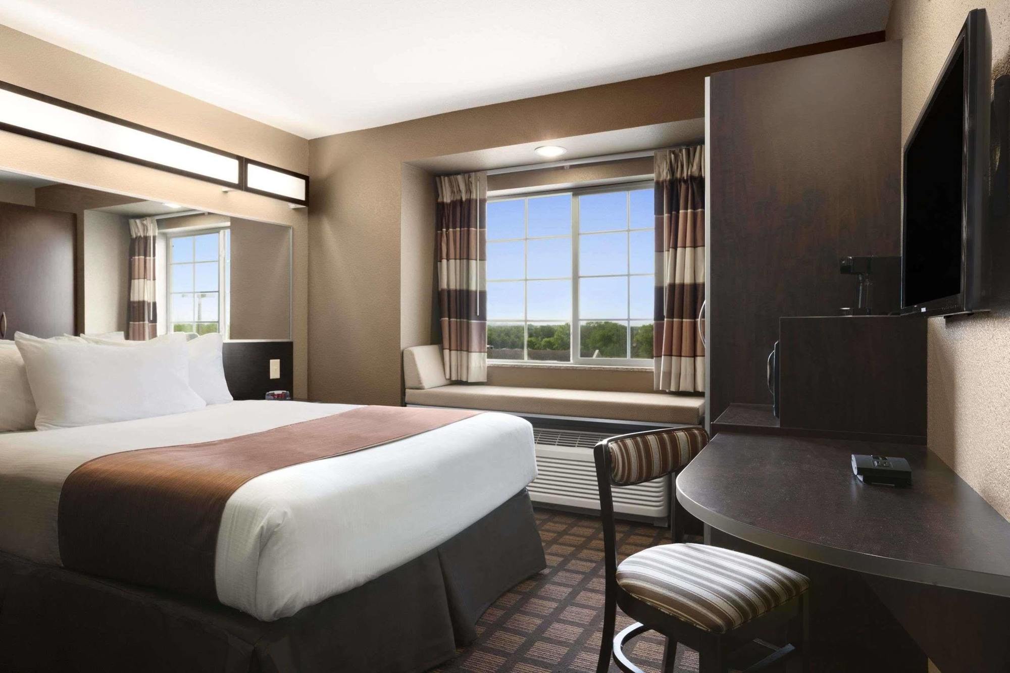 Microtel Inn & Suites Kenedy Zewnętrze zdjęcie