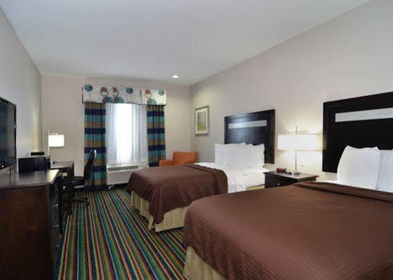 Microtel Inn & Suites Kenedy Zewnętrze zdjęcie
